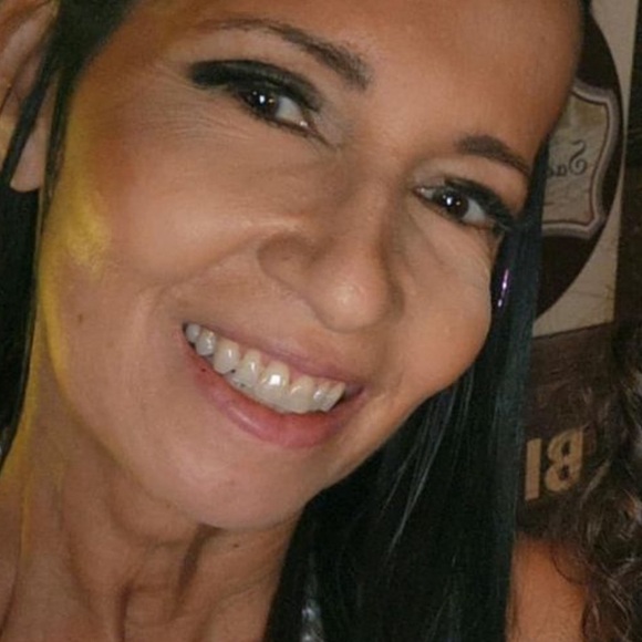 Meet your Posher, Dawn - Picture 4 of 5